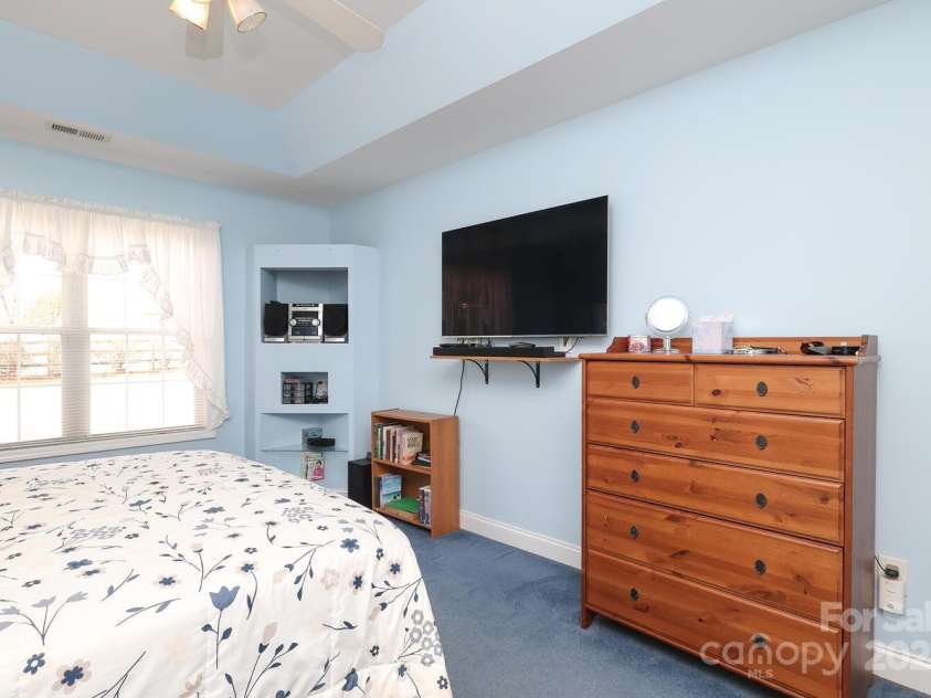 2003 Hemby Commons Parkway, Indian Trail, NC 28079.  MLS# CAR4230875, YatesRealty ID 11859. PB