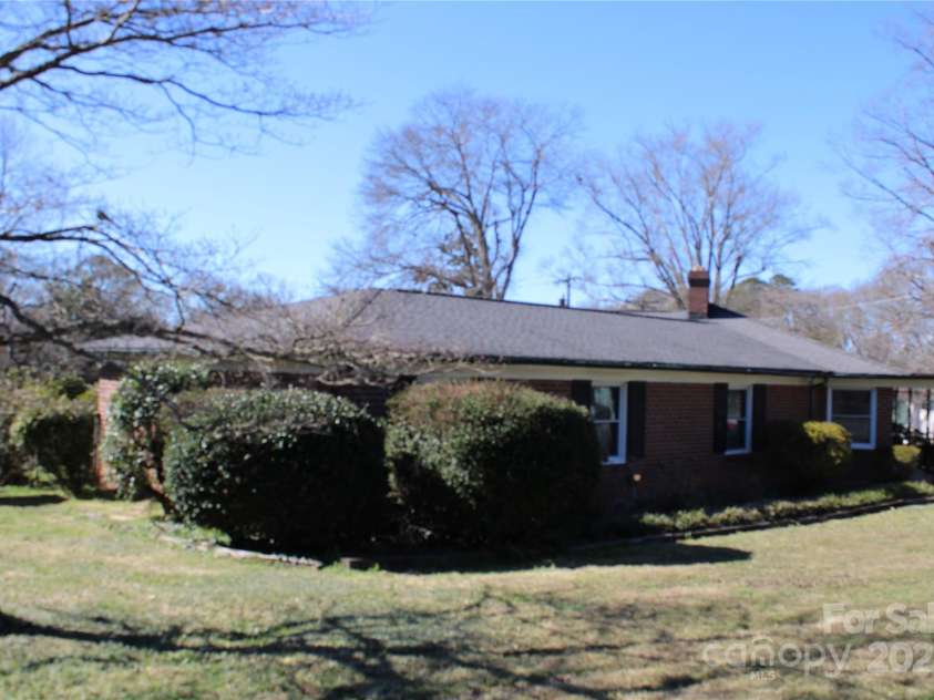 121 Quincy Drive, Belmont, NC 28012.  MLS# CAR4222726, YatesRealty ID 1186. 