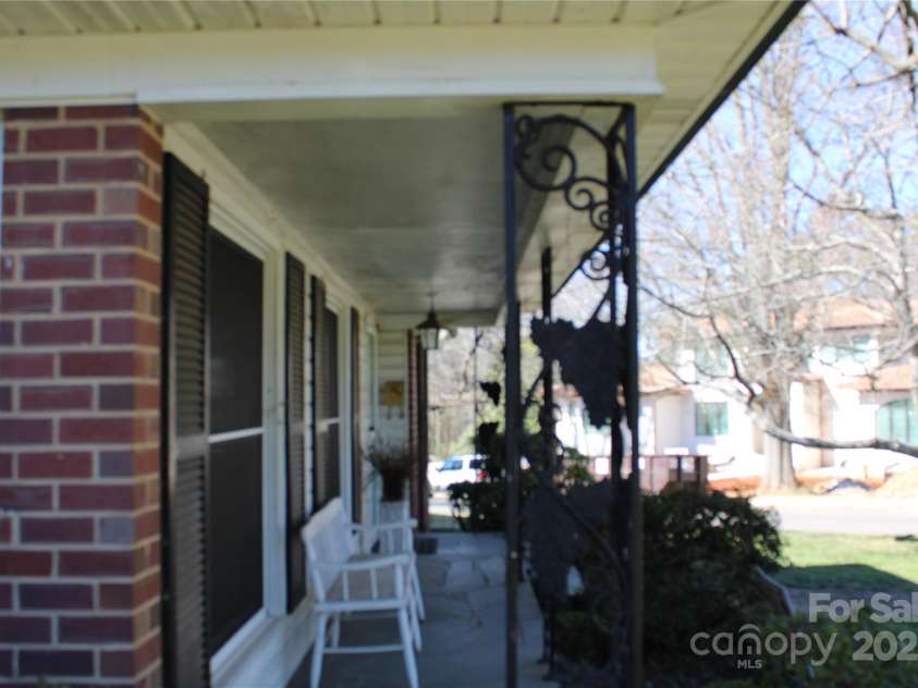 121 Quincy Drive, Belmont, NC 28012.  MLS# CAR4222726, YatesRealty ID 1186. 