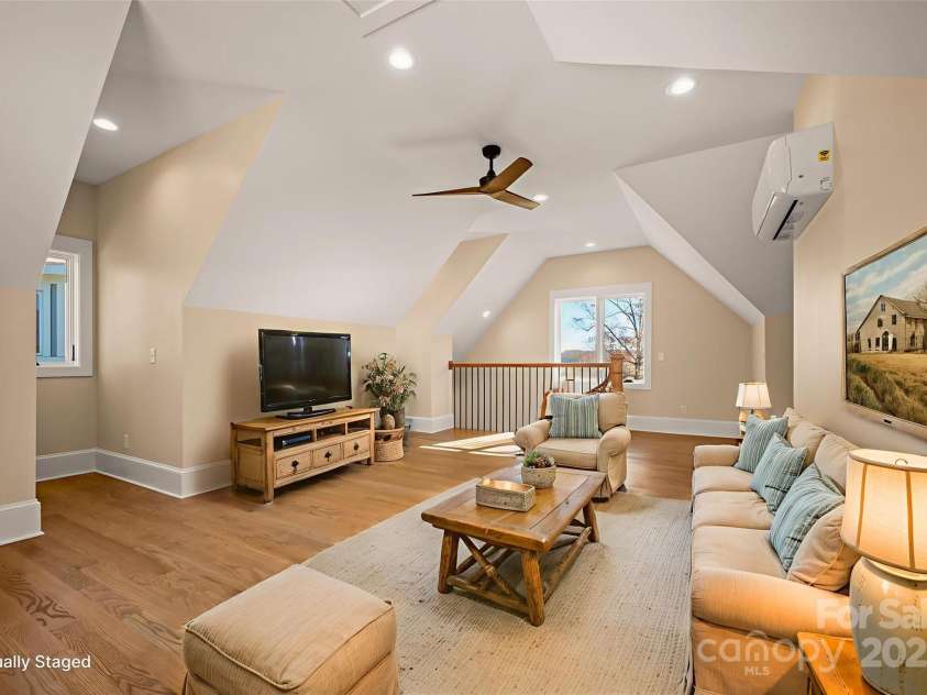 297 Mountain Meadows Lane, Tryon, NC 28782.  MLS# CAR4322255, YatesRealty ID 1186. 