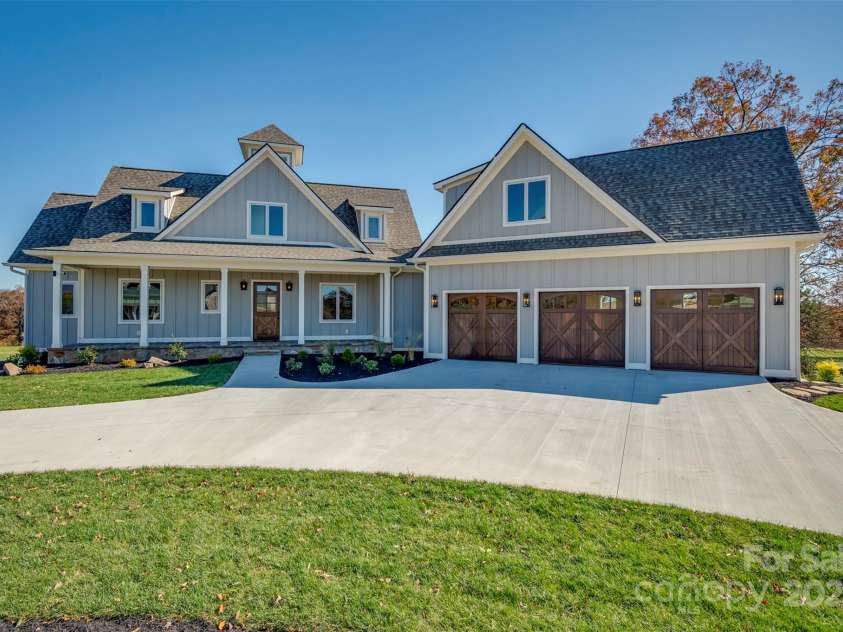 297 Mountain Meadows Lane, Tryon, NC 28782.  MLS# CAR4322255, YatesRealty ID 1186. 