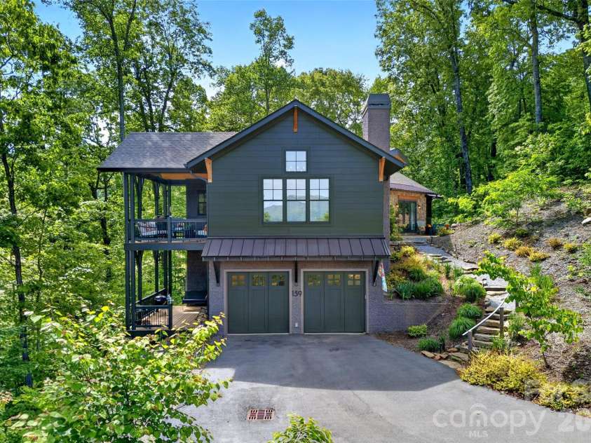 159 Settings Boulevard, Black Mountain, NC 28711.  MLS# CAR4382509, YatesRealty ID 11860. 