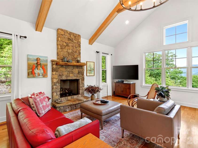 159 Settings Boulevard, Black Mountain, NC 28711.  MLS# CAR4382509, YatesRealty ID 11860. 