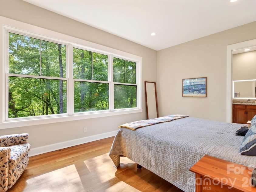 159 Settings Boulevard, Black Mountain, NC 28711.  MLS# CAR4382509, YatesRealty ID 11860. 