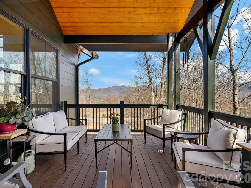 159 Settings Boulevard, Black Mountain, NC 28711.  MLS# CAR4382509, YatesRealty ID 11860. 
