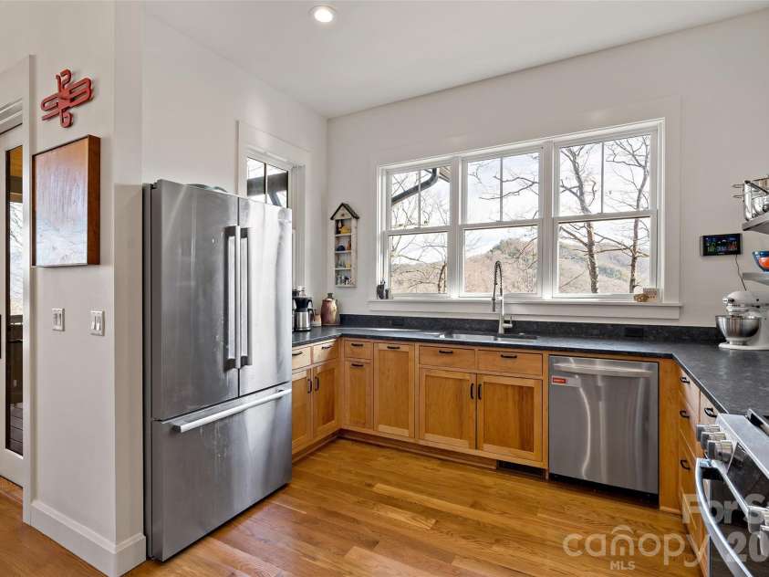 159 Settings Boulevard, Black Mountain, NC 28711.  MLS# CAR4382509, YatesRealty ID 11860. 