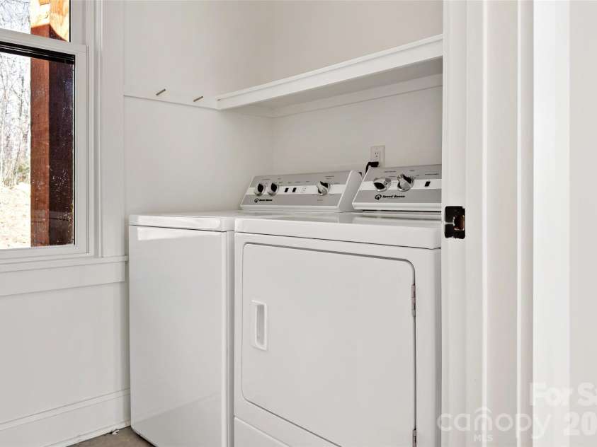 159 Settings Boulevard, Black Mountain, NC 28711.  MLS# CAR4382509, YatesRealty ID 11860. 