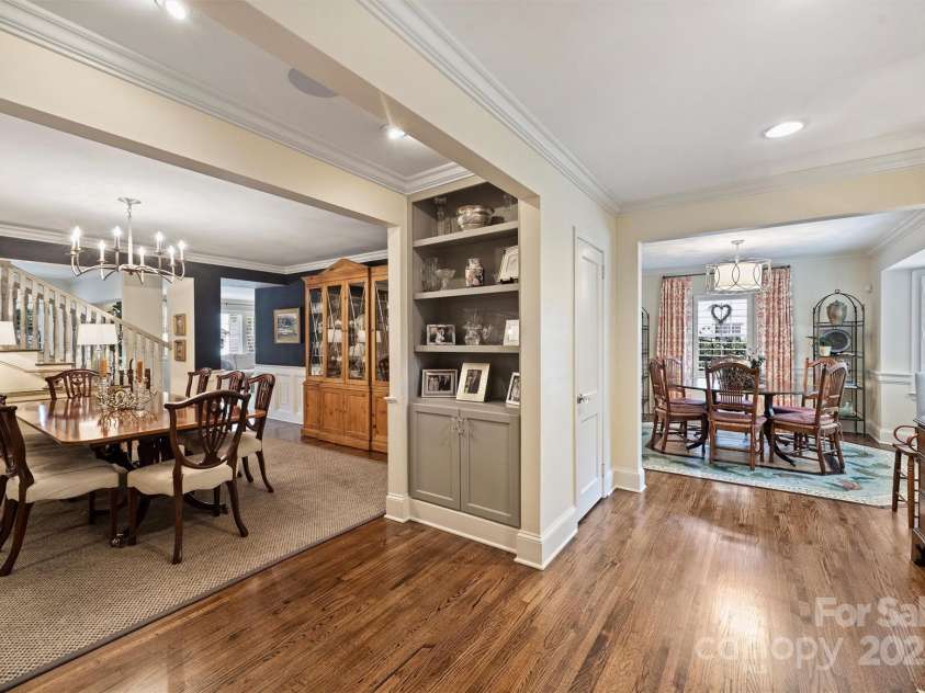 2627 Hampton Avenue, Charlotte, NC 28207.  MLS# CAR4256065, YatesRealty ID 11861. 