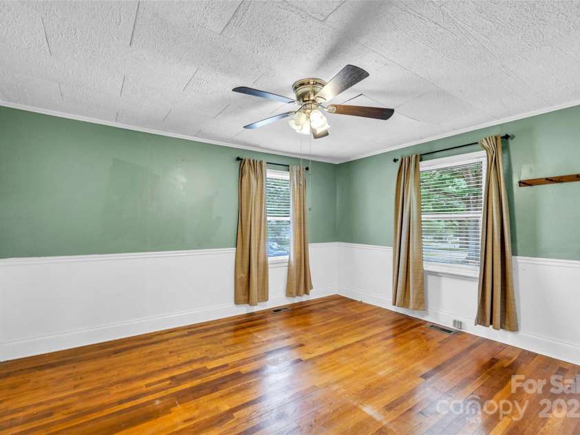 1415 Midlake Road, Kannapolis, NC 28083.  MLS# CAR4256389, YatesRealty ID 11862. 