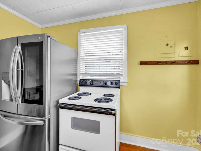 1415 Midlake Road, Kannapolis, NC 28083.  MLS# CAR4256389, YatesRealty ID 11862. 