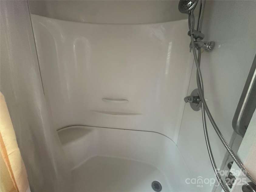 1415 Midlake Road, Kannapolis, NC 28083.  MLS# CAR4256389, YatesRealty ID 11862. 