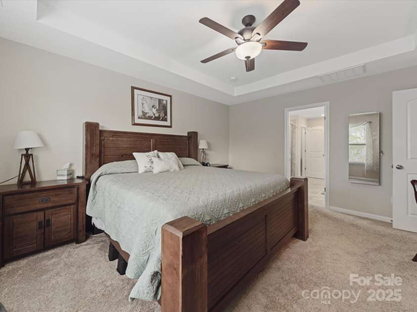 807 Oak Manor Drive, Concord, NC 28025.  MLS# CAR4245528, YatesRealty ID 11863. 