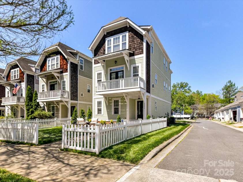 1904 Lela Avenue, Charlotte, NC 28208.  MLS# CAR4241700, YatesRealty ID 11864. Front View
