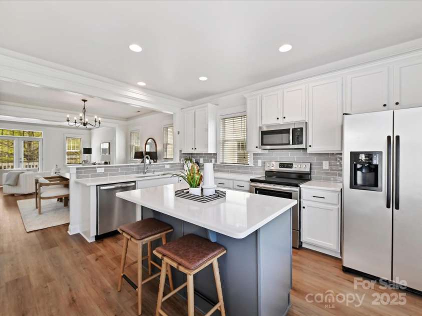 1904 Lela Avenue, Charlotte, NC 28208.  MLS# CAR4241700, YatesRealty ID 11864. Kitchen view 3