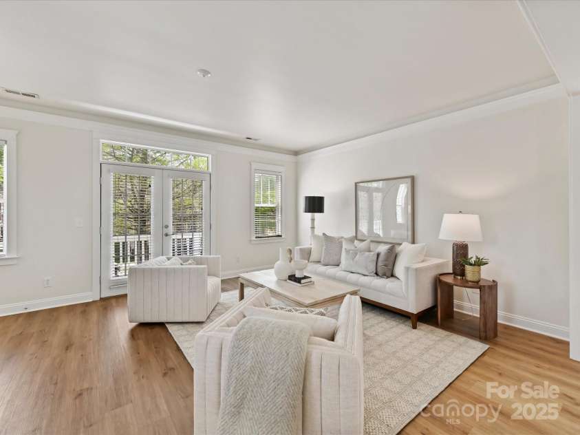 1904 Lela Avenue, Charlotte, NC 28208.  MLS# CAR4241700, YatesRealty ID 11864. Living Room view 1