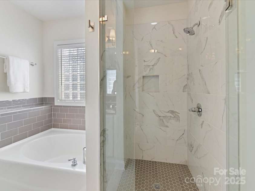 1904 Lela Avenue, Charlotte, NC 28208.  MLS# CAR4241700, YatesRealty ID 11864. Primary Bath view 2