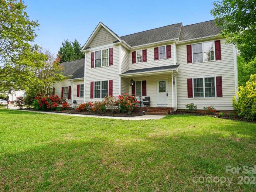 305 Phillip Drive, Salisbury, NC 28146.  MLS# CAR4252073, YatesRealty ID 11865. 