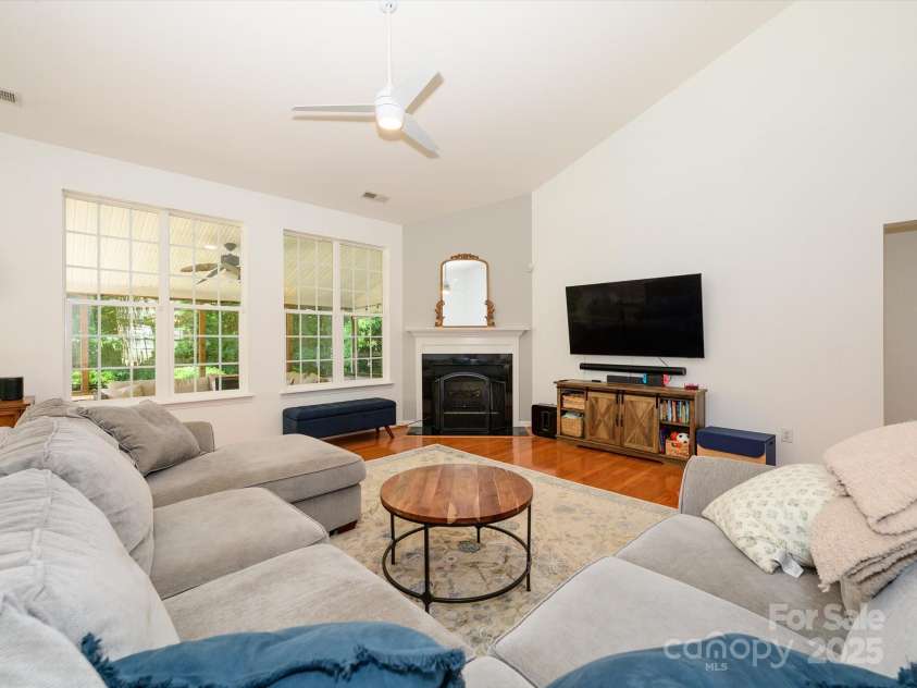 14336 Northridge Drive, Charlotte, NC 28269.  MLS# CAR4257226, YatesRealty ID 11866. 