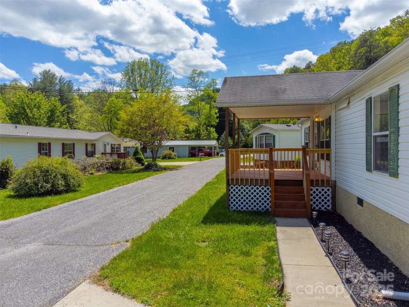 314 Chickamauga Circle, Cullowhee, NC 28723.  MLS# CAR4256116, YatesRealty ID 11867. 