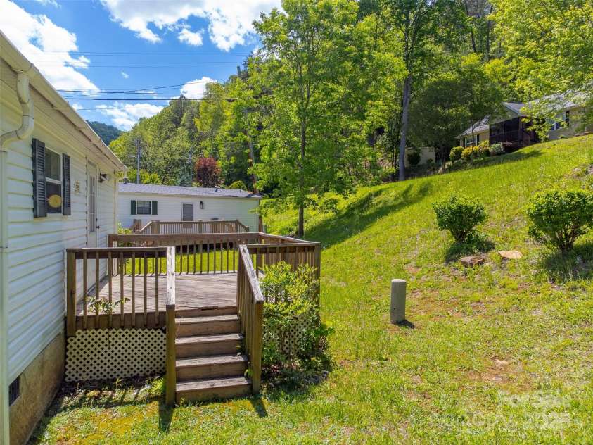 314 Chickamauga Circle, Cullowhee, NC 28723.  MLS# CAR4256116, YatesRealty ID 11867. 