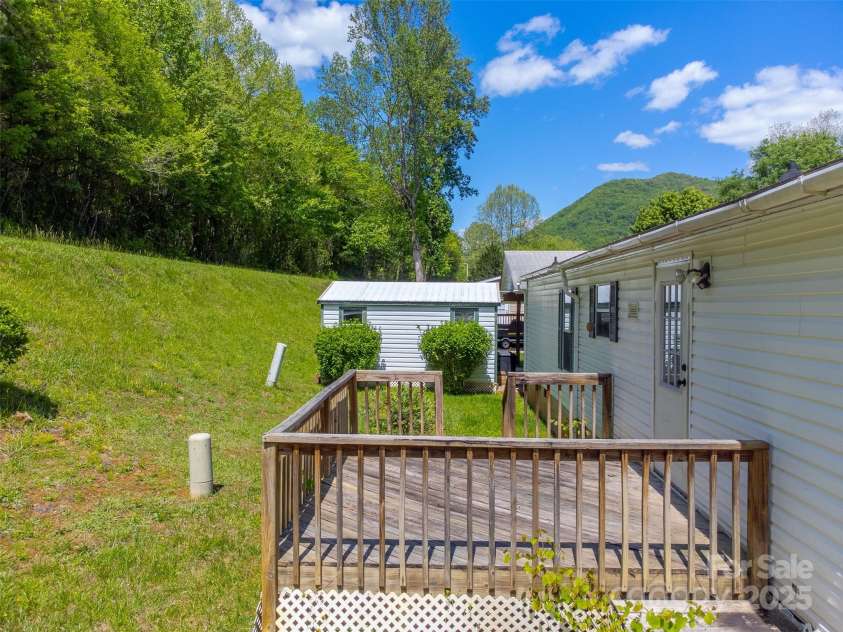 314 Chickamauga Circle, Cullowhee, NC 28723.  MLS# CAR4256116, YatesRealty ID 11867. 
