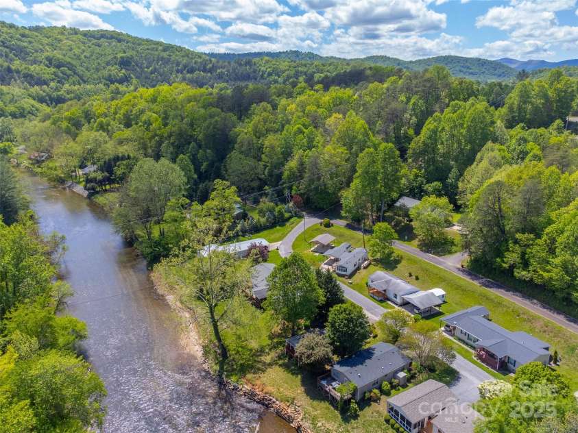 314 Chickamauga Circle, Cullowhee, NC 28723.  MLS# CAR4256116, YatesRealty ID 11867. 