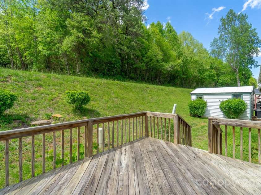 314 Chickamauga Circle, Cullowhee, NC 28723.  MLS# CAR4332949, YatesRealty ID 11867. 