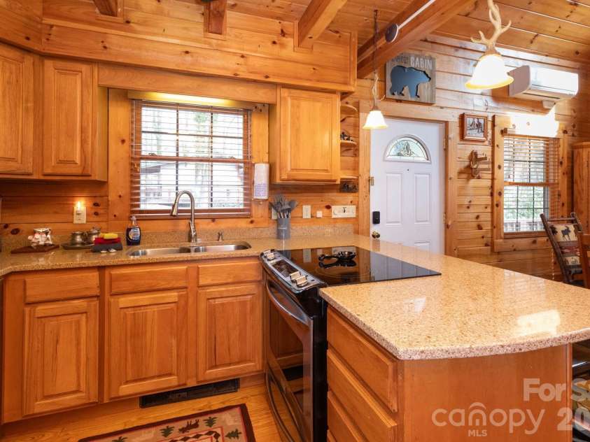 71 Honeymoon Lane, Maggie Valley, NC 28751.  MLS# CAR4342121, YatesRealty ID 11867. Kitchen