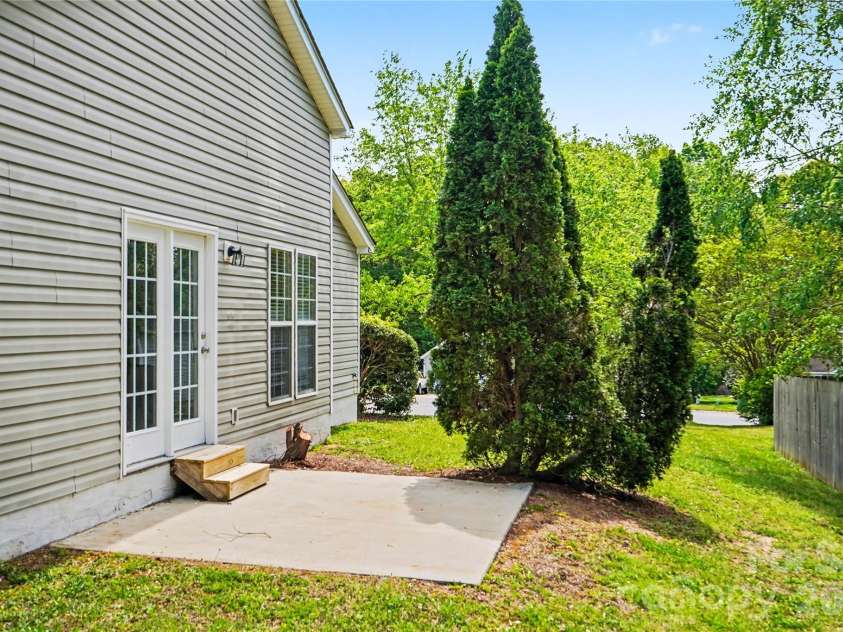 117 Tanninger Road, Mount Holly, NC 28120.  MLS# CAR4369673, YatesRealty ID 11868. 