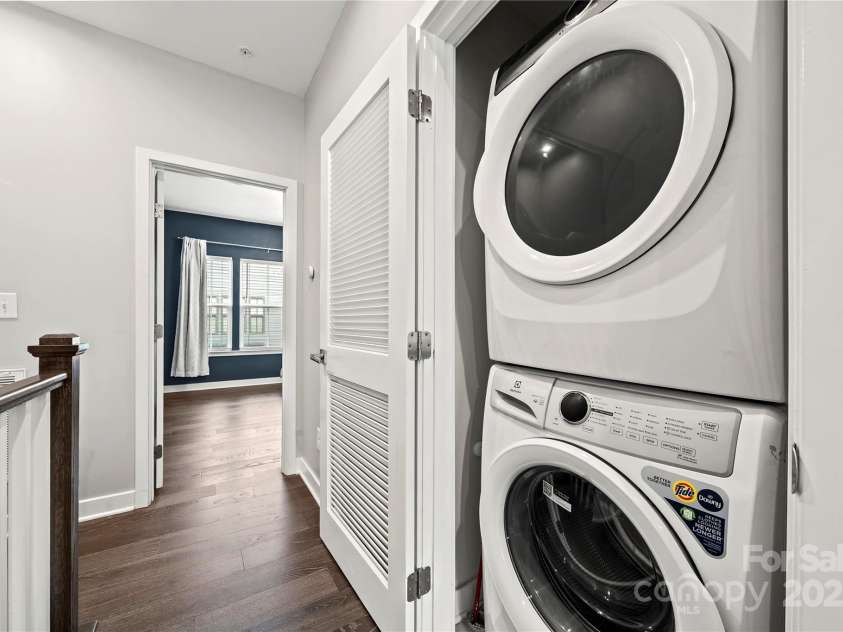 147 Music Hall Way, Charlotte, NC 28203.  MLS# CAR4326079, YatesRealty ID 11870. 