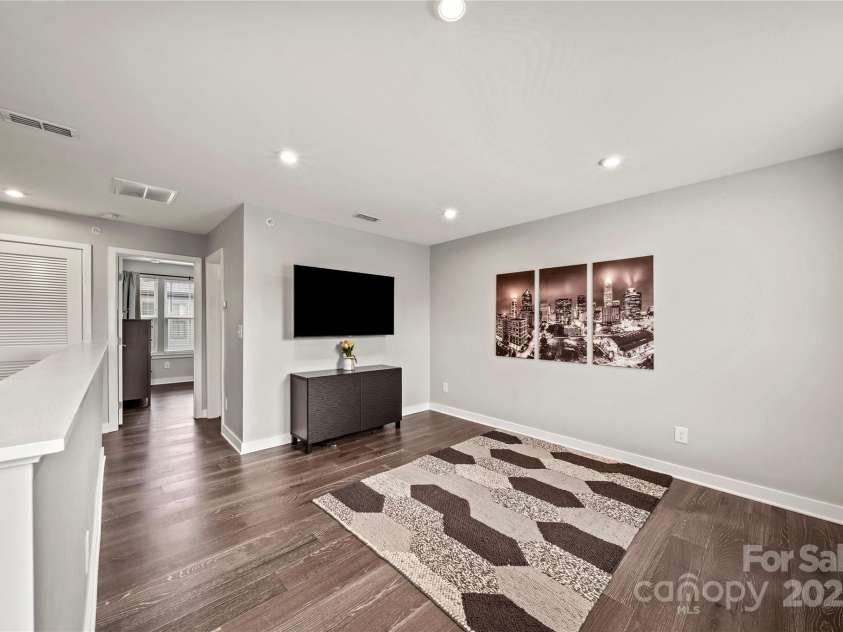 147 Music Hall Way, Charlotte, NC 28203.  MLS# CAR4326079, YatesRealty ID 11870. 
