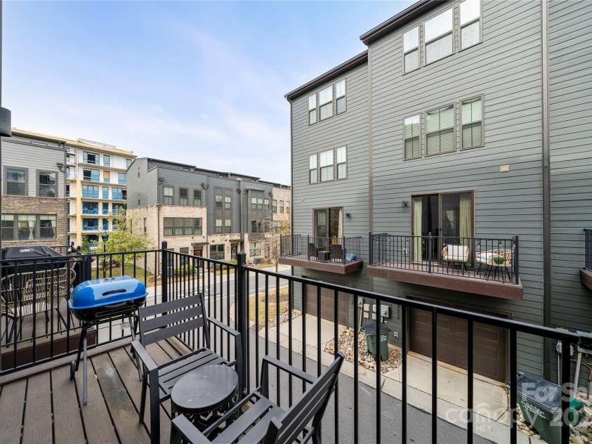 147 Music Hall Way, Charlotte, NC 28203.  MLS# CAR4326079, YatesRealty ID 11870. 