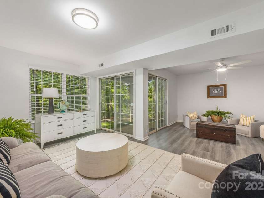 9012 Saint Thomas Lane, Charlotte, NC 28277.  MLS# CAR4248076, YatesRealty ID 11870. 