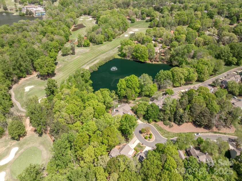 9012 Saint Thomas Lane, Charlotte, NC 28277.  MLS# CAR4248076, YatesRealty ID 11870. 