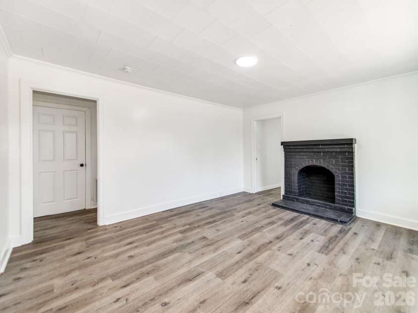 1717 Davidson Avenue, Gastonia, NC 28052.  MLS# CAR4362898, YatesRealty ID 11872. 