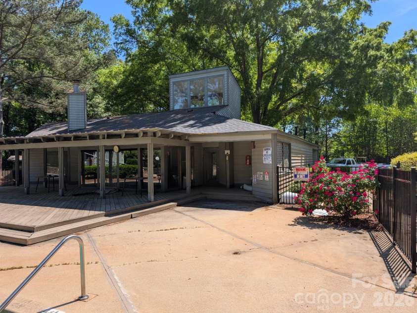 5012 Sardis Road, Charlotte, NC 28270.  MLS# CAR4368483, YatesRealty ID 11873. 