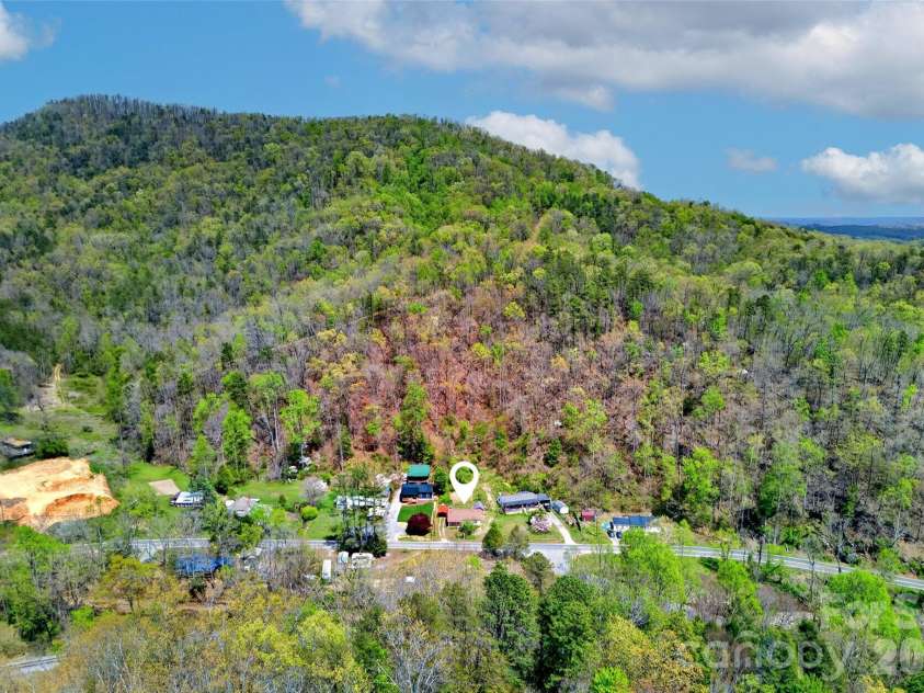 522 Old Us 70 Highway, Old Fort, NC 28762.  MLS# CAR4369117, YatesRealty ID 11874. 