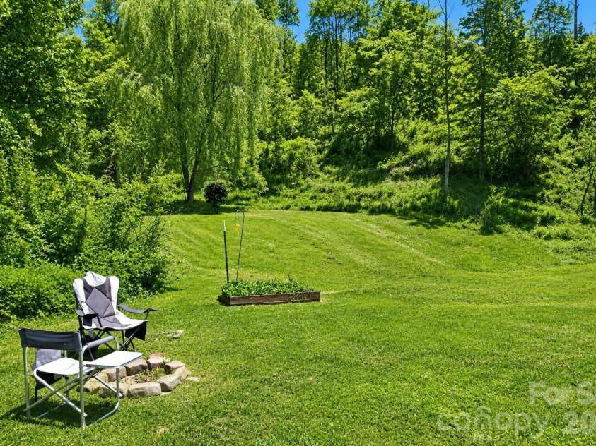 522 Old Us 70 Highway, Old Fort, NC 28762.  MLS# CAR4369117, YatesRealty ID 11874. 