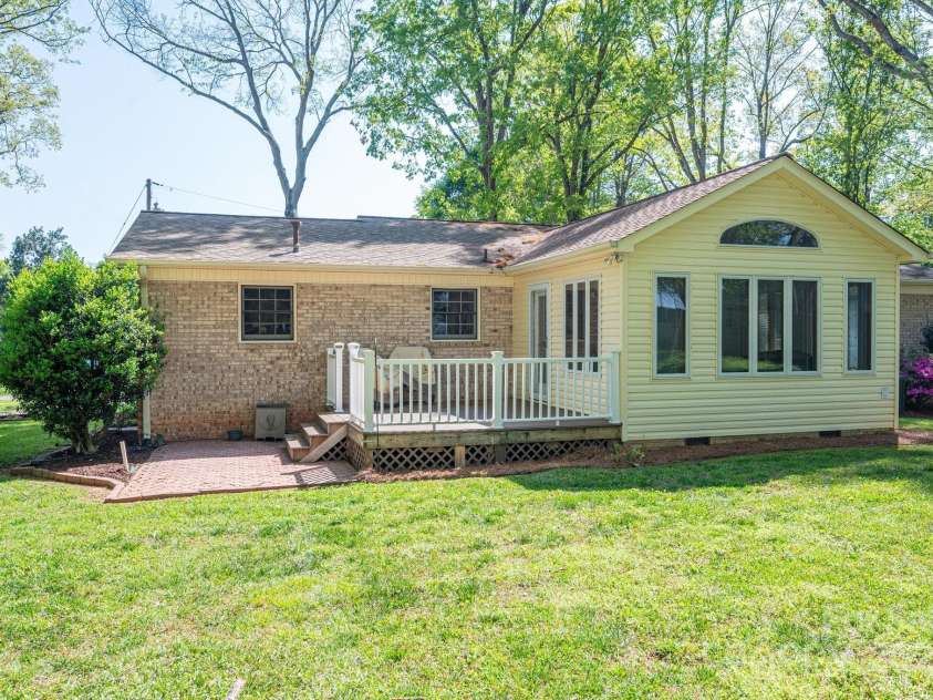 1 Horace Grigg Circle, Shelby, NC 28152.  MLS# CAR4247775, YatesRealty ID 11875. 