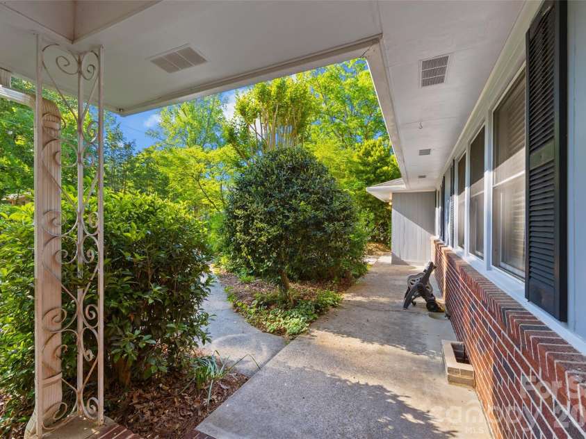407 Pine Street, Fort Mill, SC 29715.  MLS# CAR4368625, YatesRealty ID 11875. 