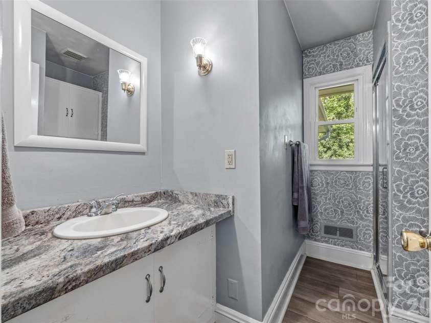 407 Pine Street, Fort Mill, SC 29715.  MLS# CAR4368625, YatesRealty ID 11875. 