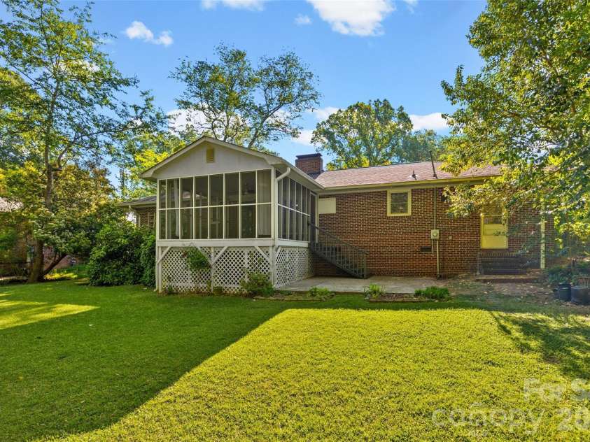 407 Pine Street, Fort Mill, SC 29715.  MLS# CAR4368625, YatesRealty ID 11875. 