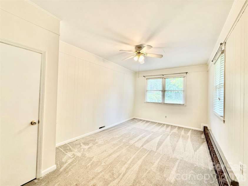 407 Pine Street, Fort Mill, SC 29715.  MLS# CAR4368625, YatesRealty ID 11875. 