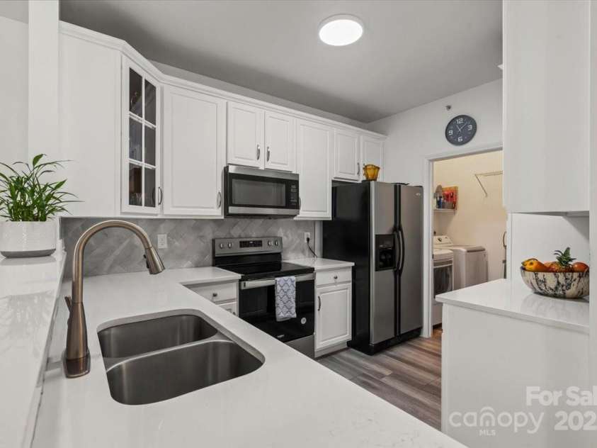 11839 Ridgeway Park Drive, Charlotte, NC 28277.  MLS# CAR4244554, YatesRealty ID 11876. 