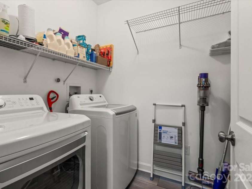 11839 Ridgeway Park Drive, Charlotte, NC 28277.  MLS# CAR4244554, YatesRealty ID 11876. 