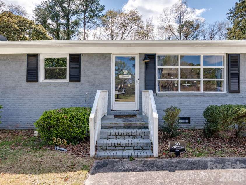 1309 Crestfield Drive, Lancaster, SC 29720.  MLS# CAR4358788, YatesRealty ID 11878. 