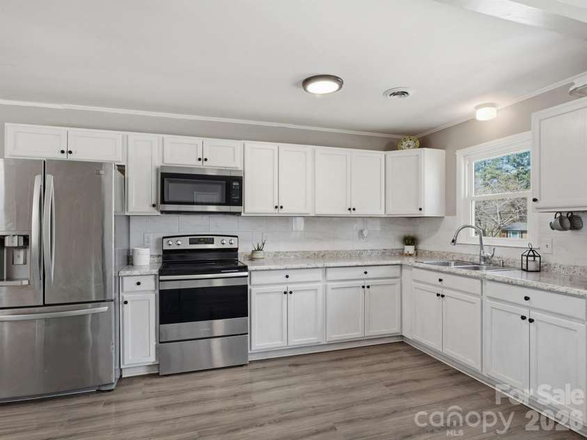 1309 Crestfield Drive, Lancaster, SC 29720.  MLS# CAR4358788, YatesRealty ID 11878. 