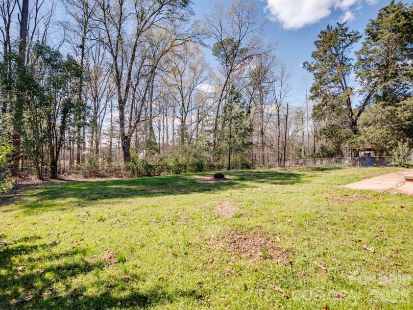 1309 Crestfield Drive, Lancaster, SC 29720.  MLS# CAR4358788, YatesRealty ID 11878. 