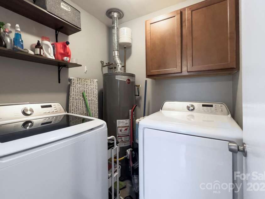 6201 Sellars Court, Charlotte, NC 28211.  MLS# CAR4239905, YatesRealty ID 11878. 