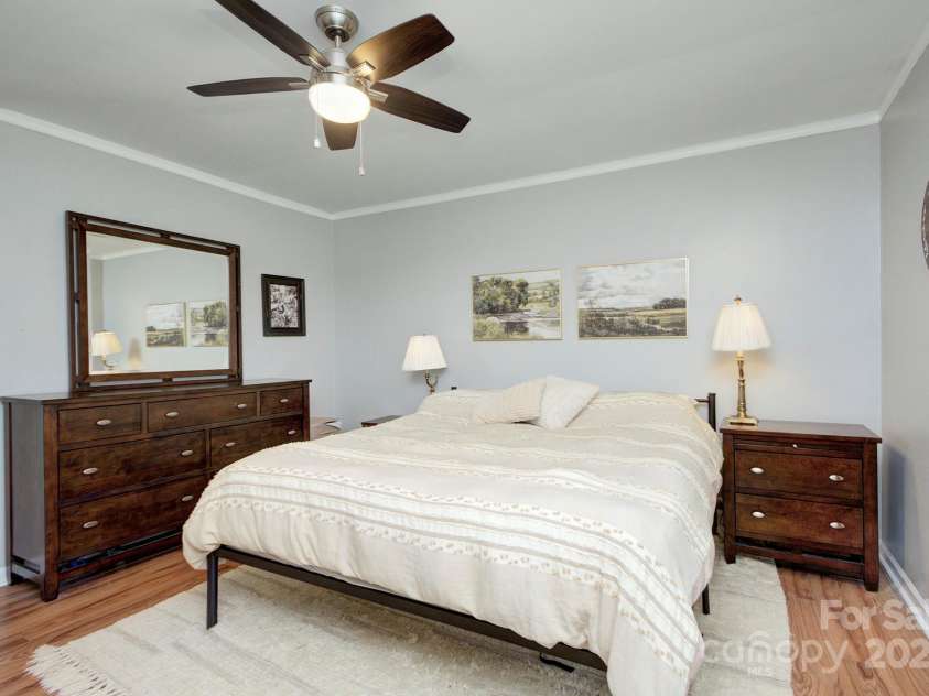 6201 Sellars Court, Charlotte, NC 28211.  MLS# CAR4239905, YatesRealty ID 11878. 